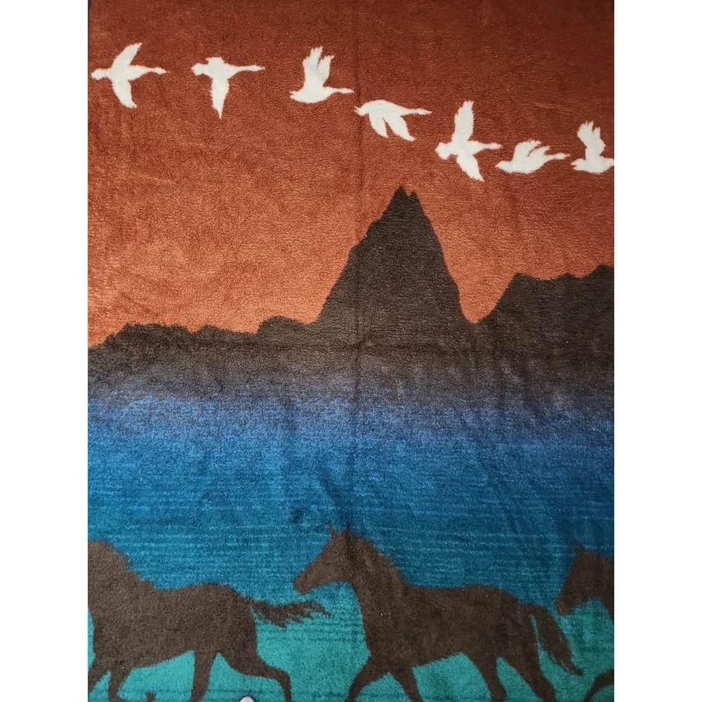 Biederlack of America Reversible Horse Throw Blanket 50x70 Southwestern USA Made